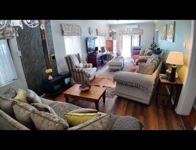 4 BEDROOM HOUSE FOR SALE IN GEORGE SOUTH